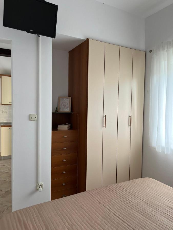 Apartments Marinovic Brzac Ngoại thất bức ảnh